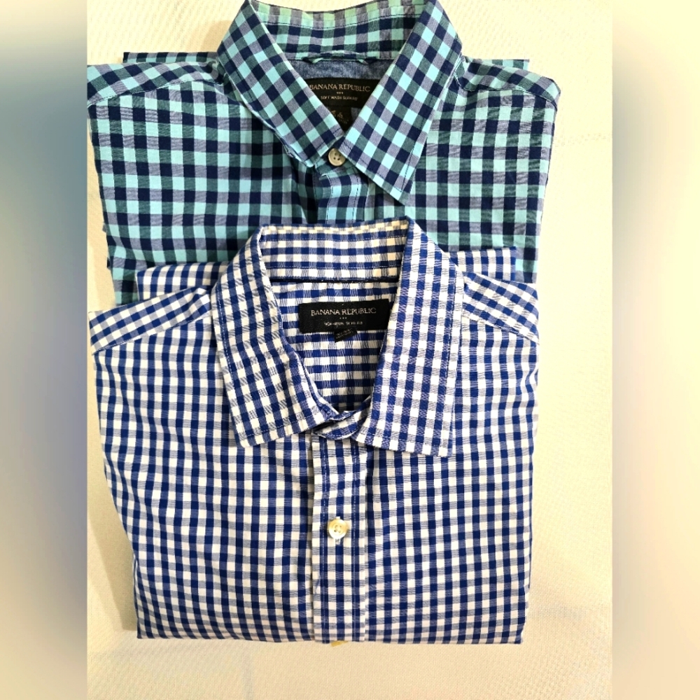 TWO Banana Republic Men's Long Sleeve shirt.Size S.
